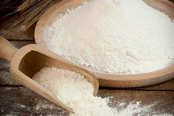 lam-sach-dau-mo-bang-bot-mi